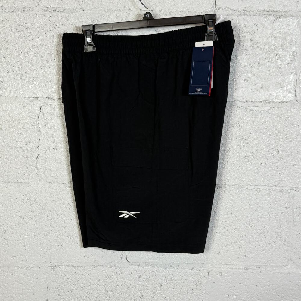 Reebok Men's Classics Uniform Regular-Fit 9" Cargo Shorts black M MSRP $50